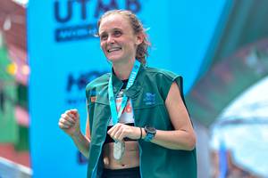 BIB: 
                            <button type="button" onclick="openModal(24882822)" class="btn btn-primary btn-sm float-right btn-popup" data-toggle="modal" data-target=".modal-high-quality">
                        <i class="fas fa-shopping-cart"></i> Add to Cart
                    </button>
                                            <button type="button" onclick="isThisMe(24882822, true)" class="btn btn-success btn-sm float-right btn-popup btn-isme hidden" data-toggle="tooltip" data-placement="bottom" title="นี่คือรูปของคุณใช่ไหม คลิกที่นี่เพื่อเอาเข้าอัลบั้ม">
                        <i class="fas fa-plus"></i> Add to album
                    </button>
                    <button type="button" onclick="isThisMe(24882822, false)" class="btn btn-warning btn-sm float-right btn-popup btn-isnotme hidden">
                        <i class="fas fa-ban"></i> Remove from album
                    </button>